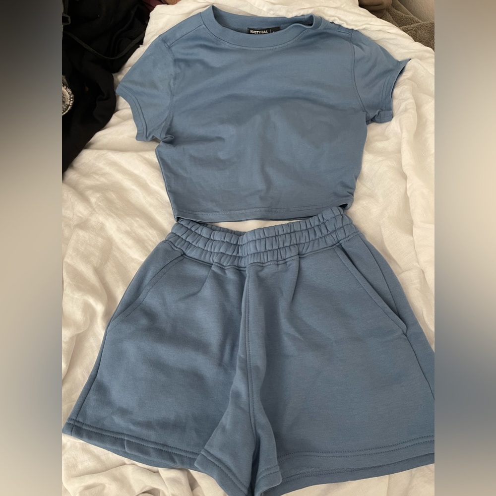 Blue shorts crop top sweat set
